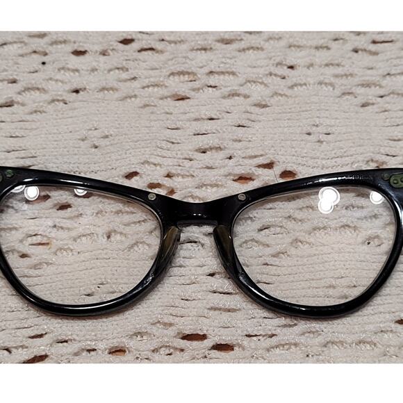 Vintage 1950\'s / 1960\'s Retro Shuron Cat Eye Glasses Black & Silver